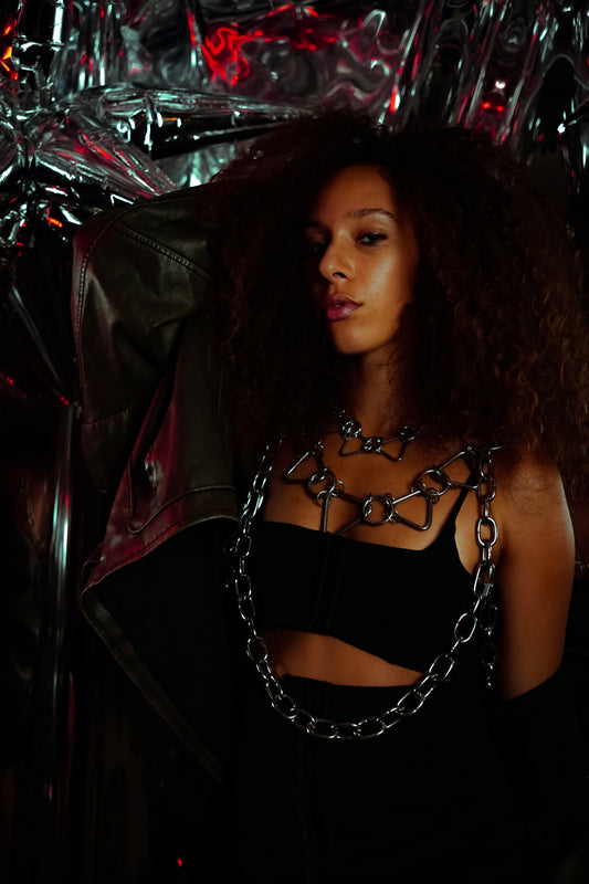 HARD ANGLE BODY CHAIN HARNESS