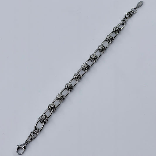 KNOTTY BRACELET