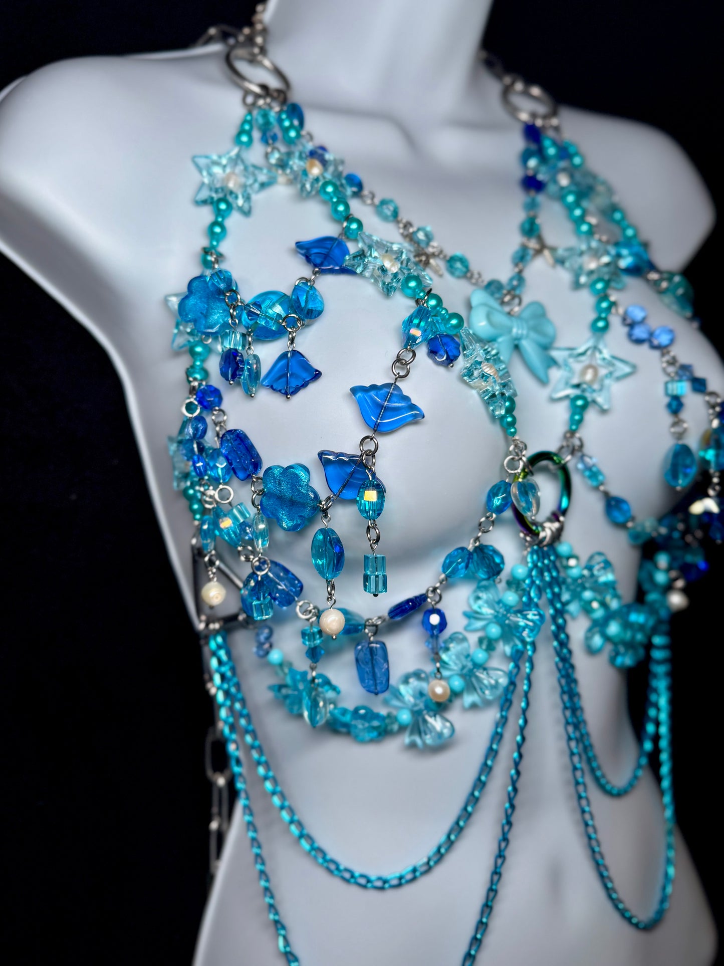 2000 & BLUE BODY CHAIN