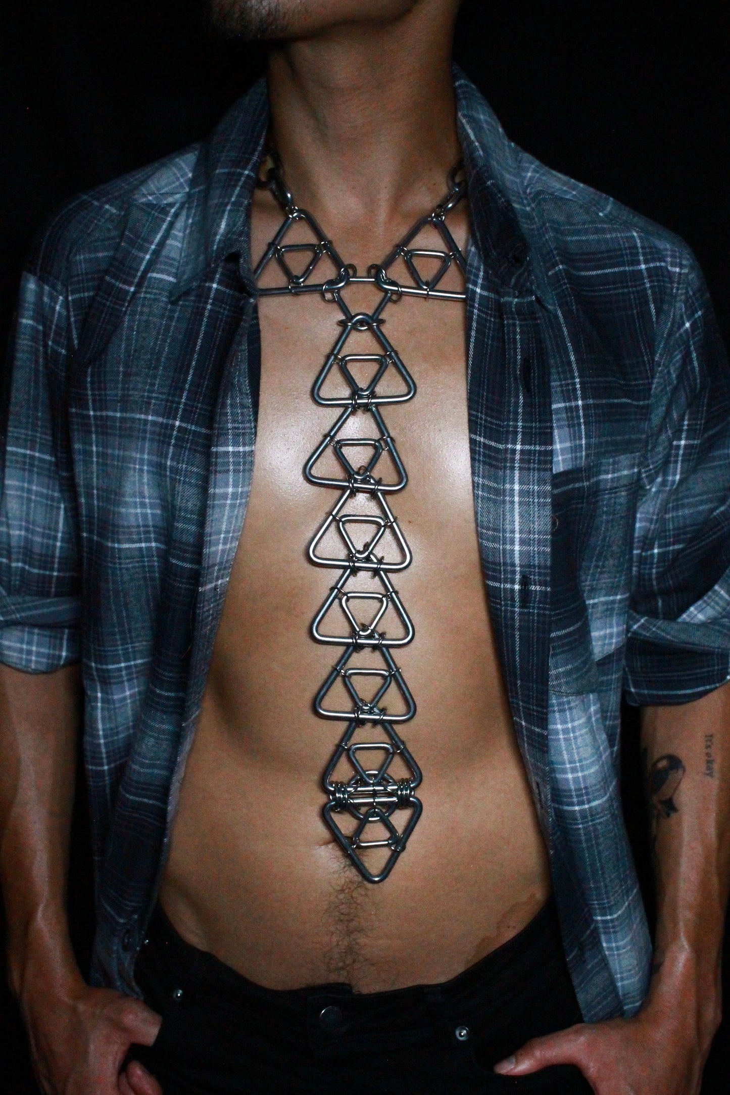 TRIFORCE ME DOWN TIE