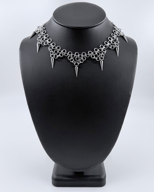 POINT TAKEN COLLAR