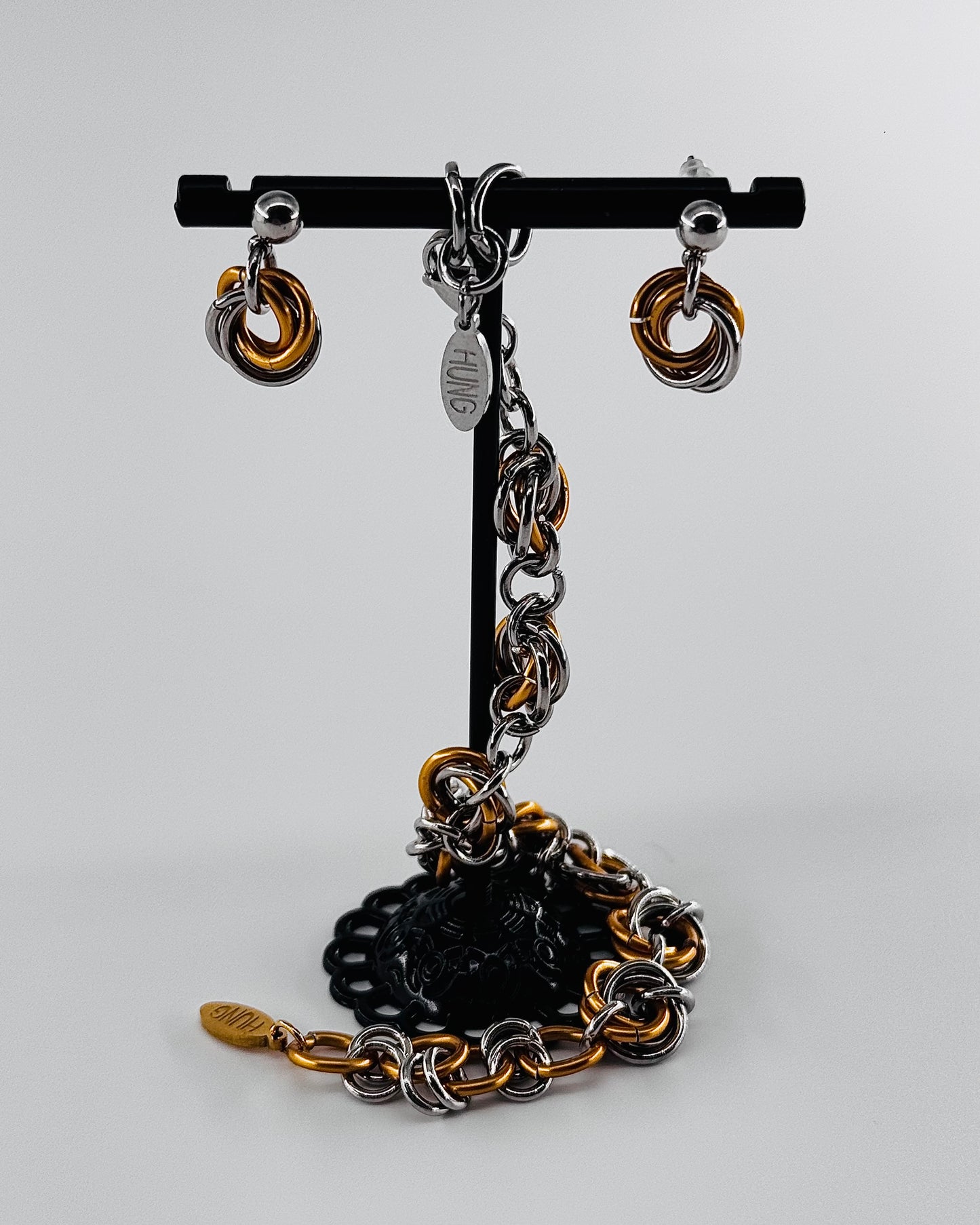 DUALITY EARRINGS