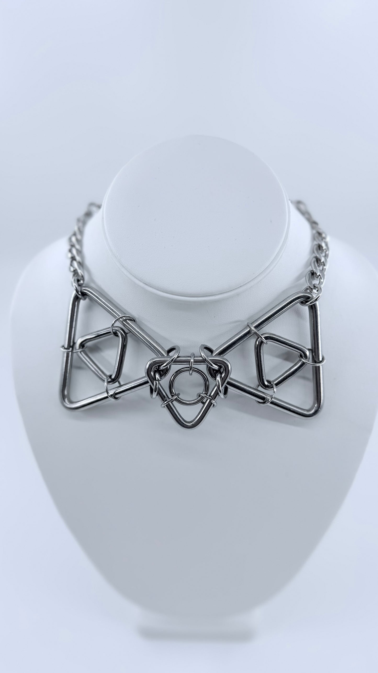 GEOMETRIC BOWTIE