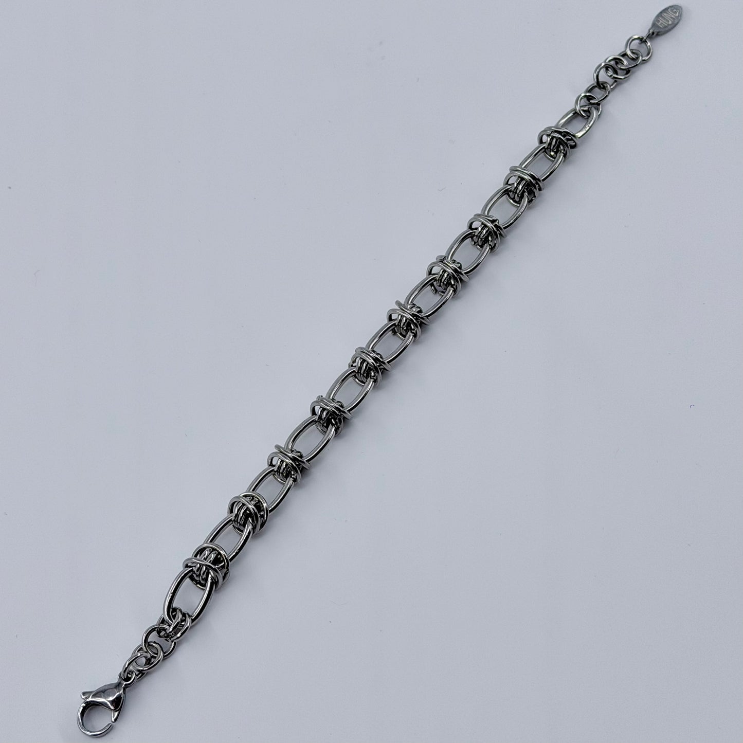 KNOTTY BRACELET