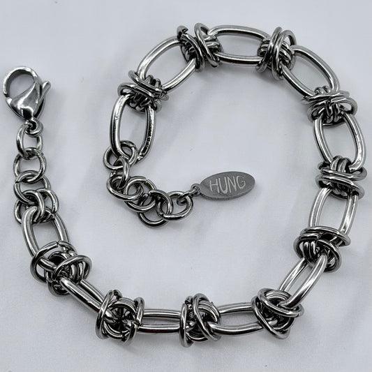 KNOTTY BRACELET
