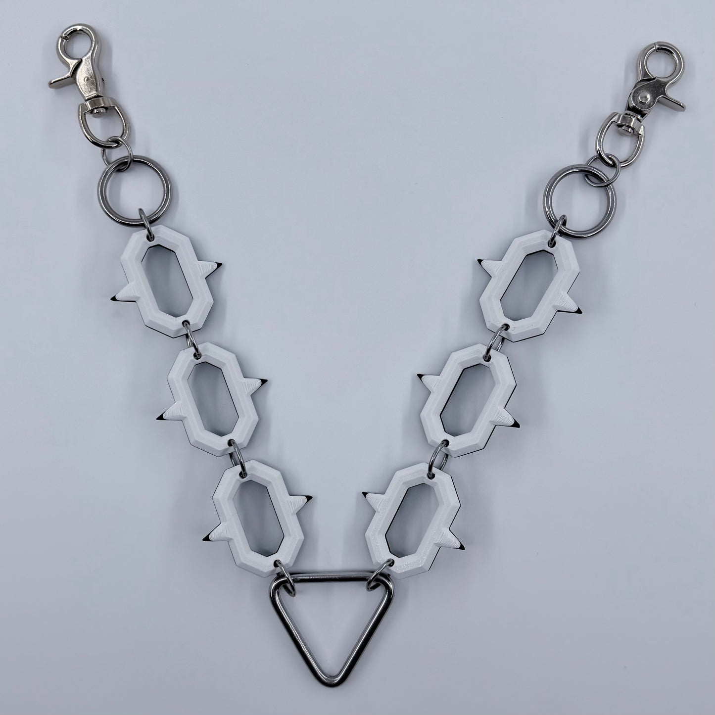 BLACK AND WHITE SPIKE CHAINS